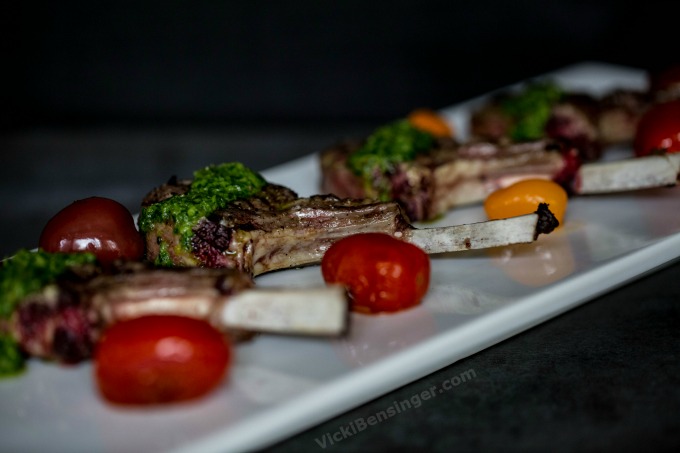 Grilled Lamb Chops with Fresh Mint Sauce 