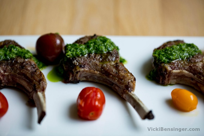 Grilled Lamb Chops with Fresh Mint Sauce 
