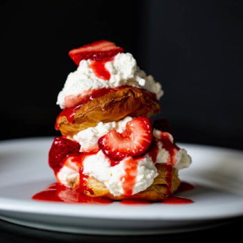 Puff Pastry with Strawberries & Cream