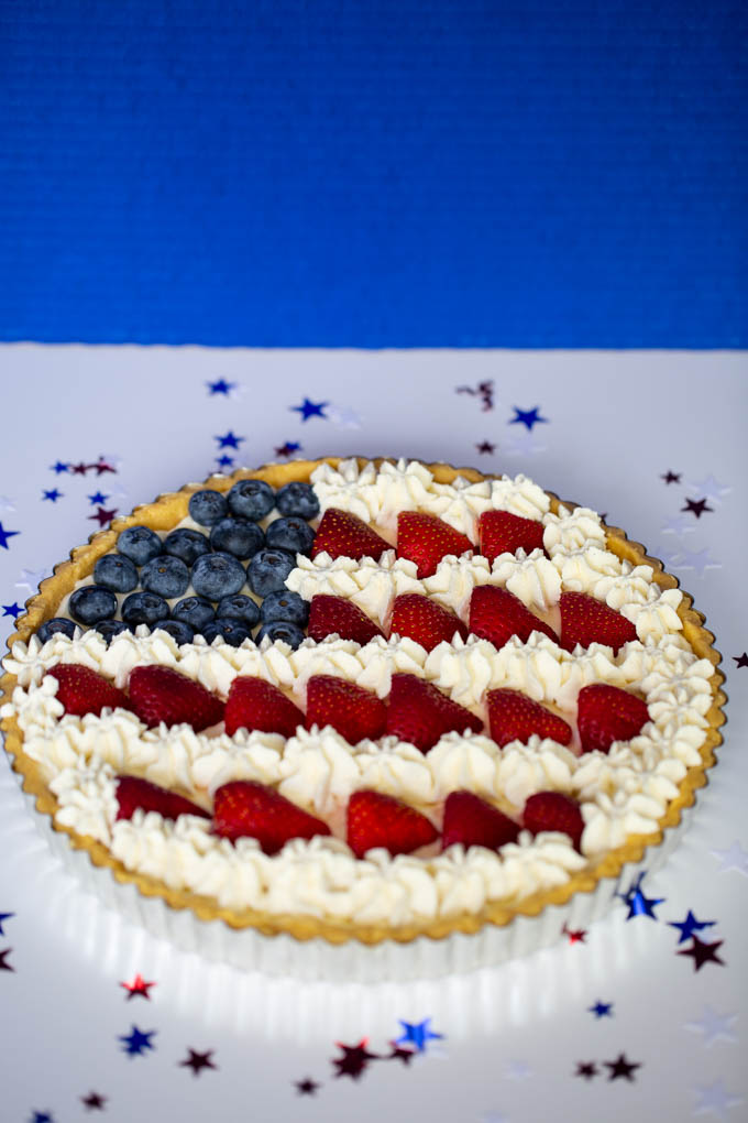 No-bake berry tart for independence day!
