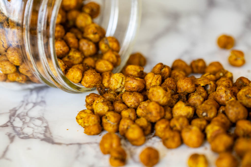 Antioxidant Rich Crunchy Chickpeas with Warming Spices